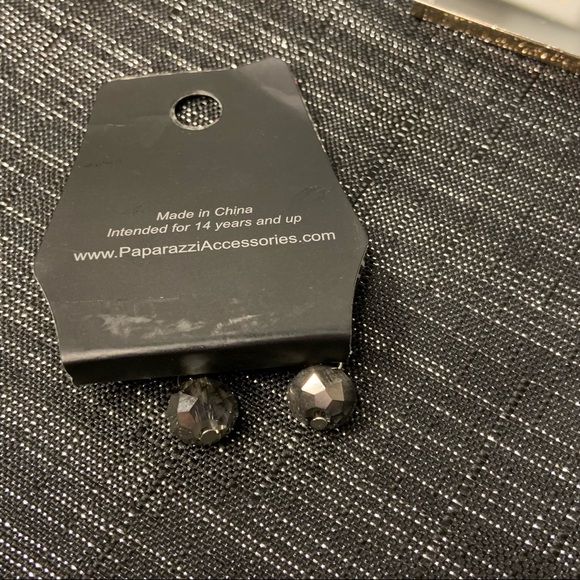 6/$20 Paparazzi Accessories Round Gray Beaded Silver Tone Dangle Earrings New - Picture 4 of 4